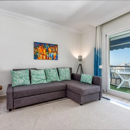 In Puerto Banus With Pool Views And Parking Apartment