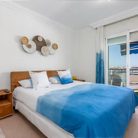 In Puerto Banus With Pool Views And Parking Apartment