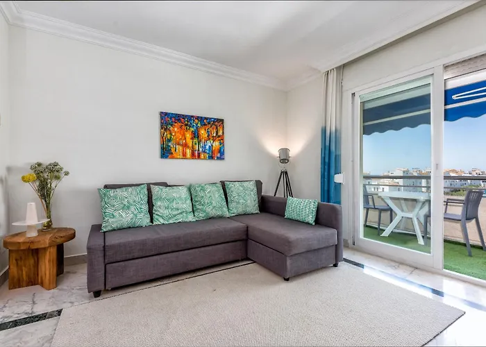 In Puerto Banus With Pool Views And Parking Appartement