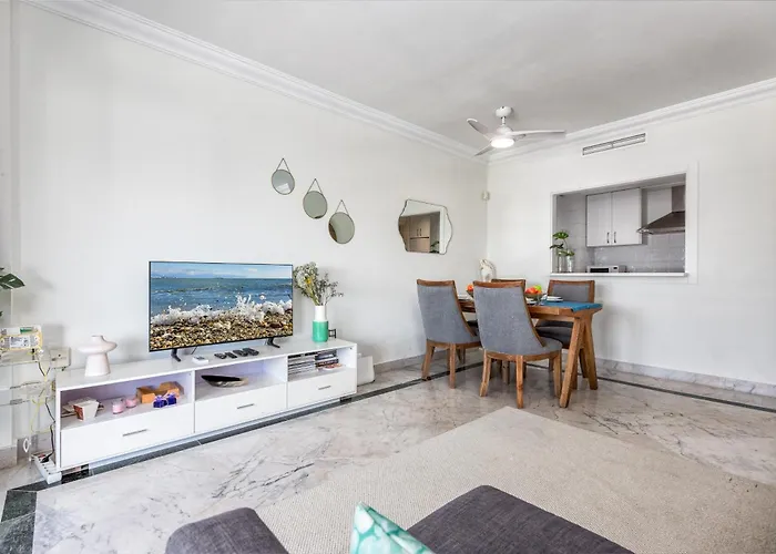 In Puerto Banus With Pool Views And Parking * Marbella