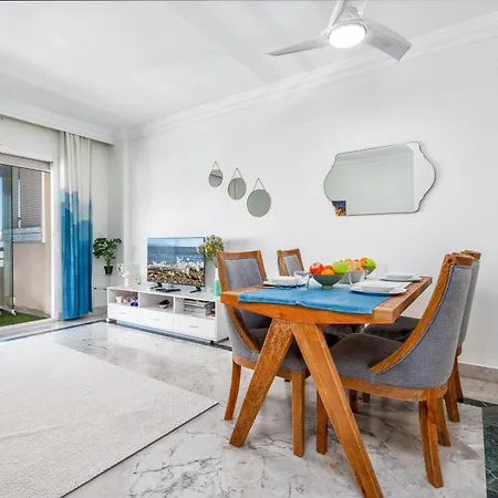 Daire In Puerto Banus With Pool Views And Parking Marbella